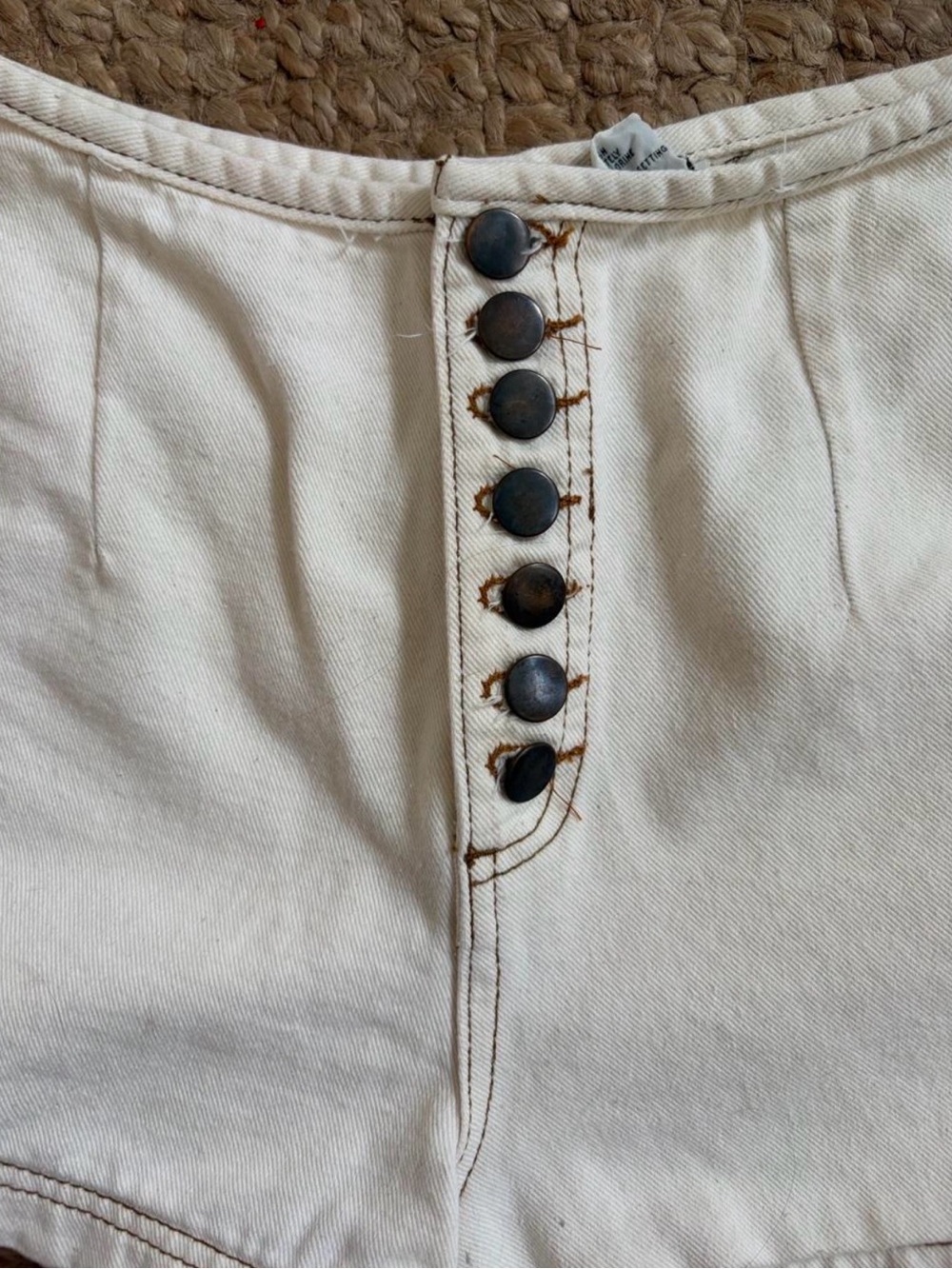 High-Rise Cream Button-Fly Women’s Jean Shorts - Picture 4 of 7